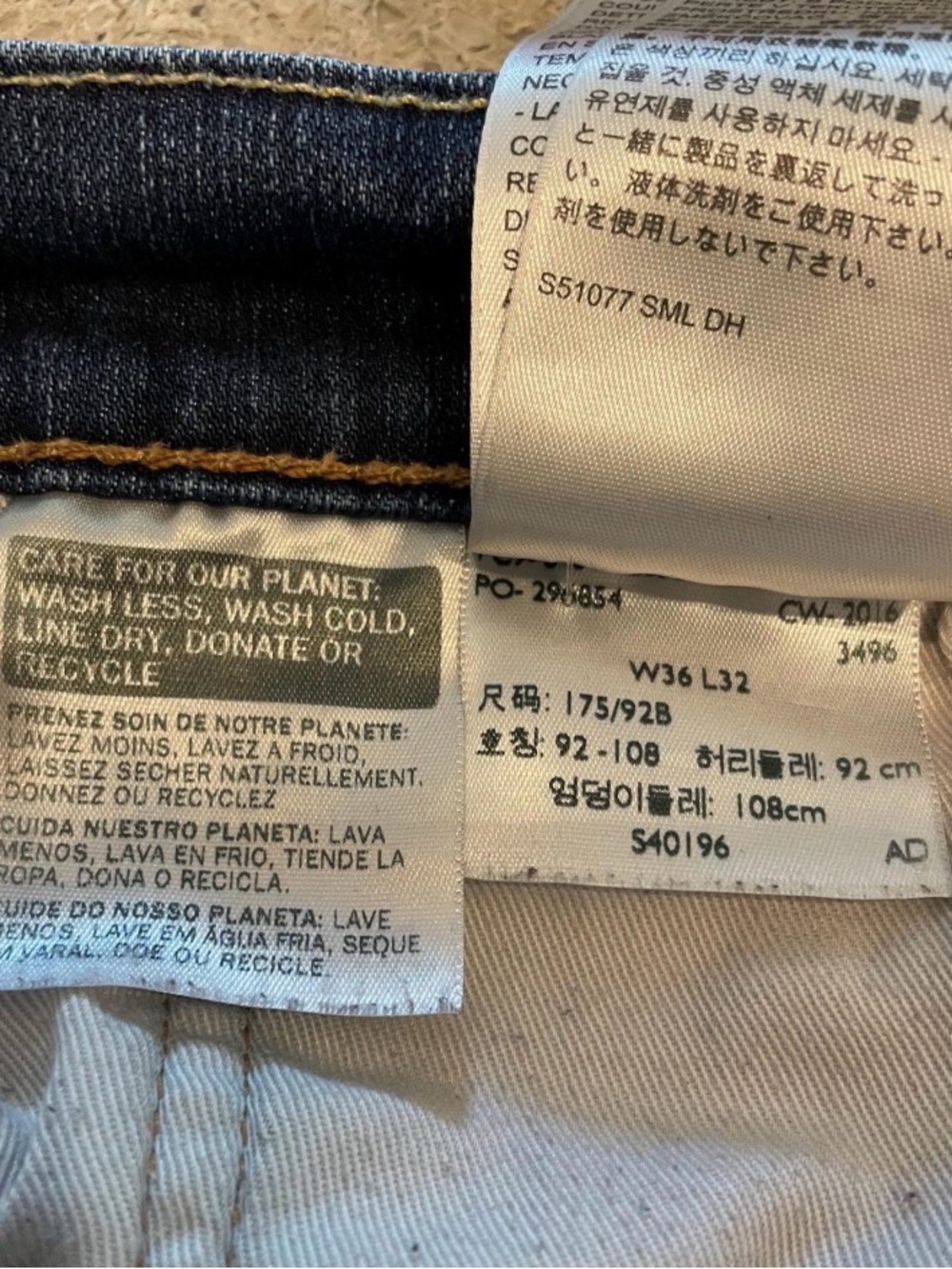 Men's Dark Blue Levi’s Jeans - Picture 4 of 4